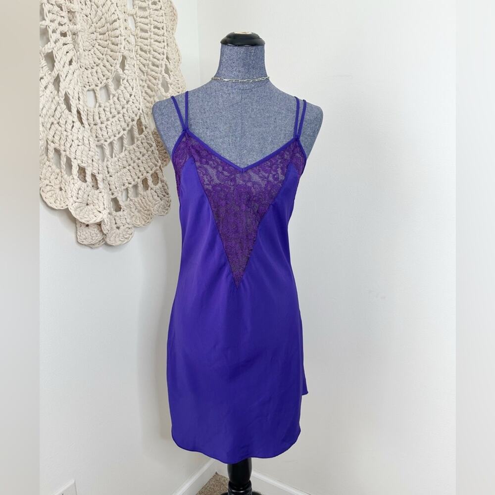 Victoria's Secret Vintage Purple Chemise Satin Sleepwear Size Medium
